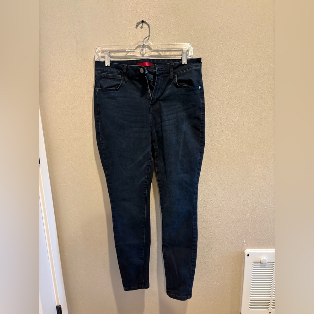 Jennifer Lopez Dark Blue Skinny Jeans